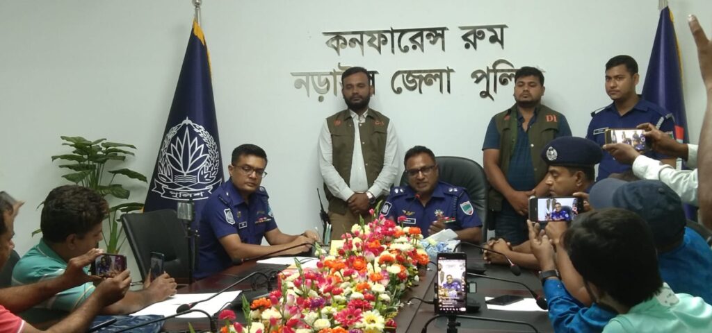 নড়াইলে ইজিভ্যান চালক আলিপ হত্যার তিন দিনের মধ্যে দুই ঘাতক গ্রেফতার