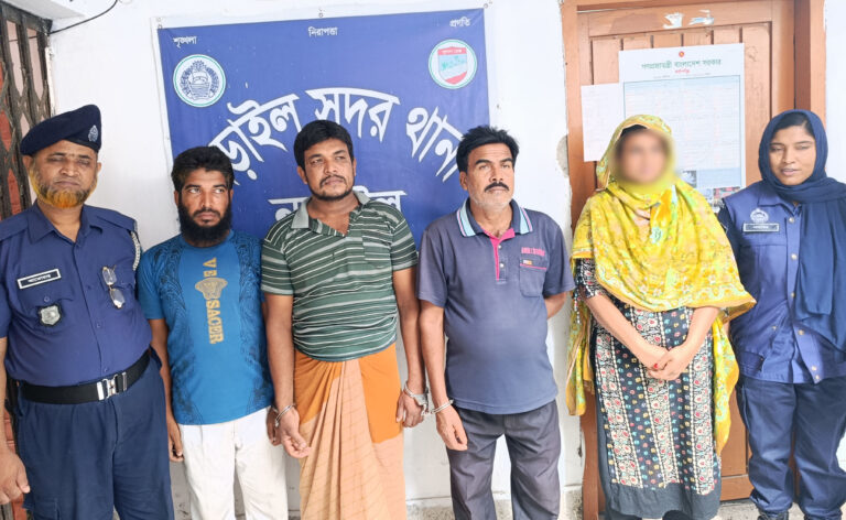 নড়াইলে ডিবি পুলিশ পরিচয়ে অপহনের নাটক, গ্রেপ্তার ৪