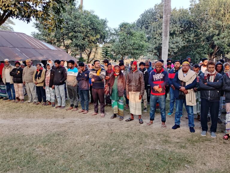 নাটোরের লালপুরে খালেদা জিয়ার গায়েবানা জানাজা অনুষ্ঠিত