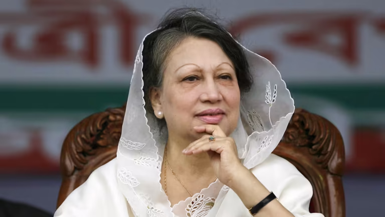 খালেদা জিয়ার জানাজা বুধবার, জিয়াউর রহমানের পাশে দাফন