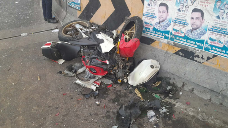 মৌচাকে সিএনজি–মোটরসাইকেল সংঘর্ষে নিহত ২
